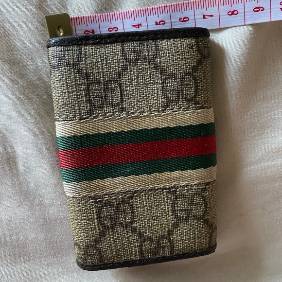Pre Loved Gucci Key Case Holder - Picture 13 of 13